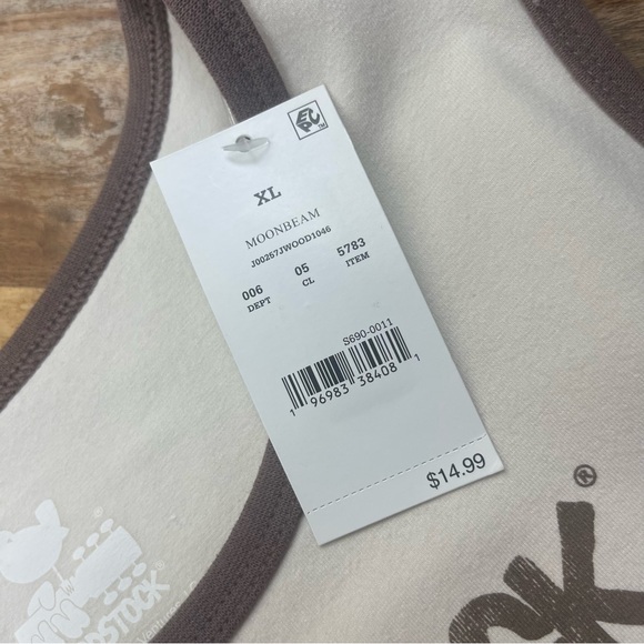 Woodstock l XL Hippies Welcome Novelty Graphic Festival Woman Hair Crop Tank Top - Picture 12 of 14